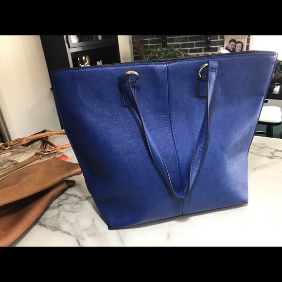 Liz Claiborne Purse - Picture 3 of 4